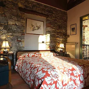 Bed & Breakfast Il Cortile - Casa D'artista, Casalzuigno